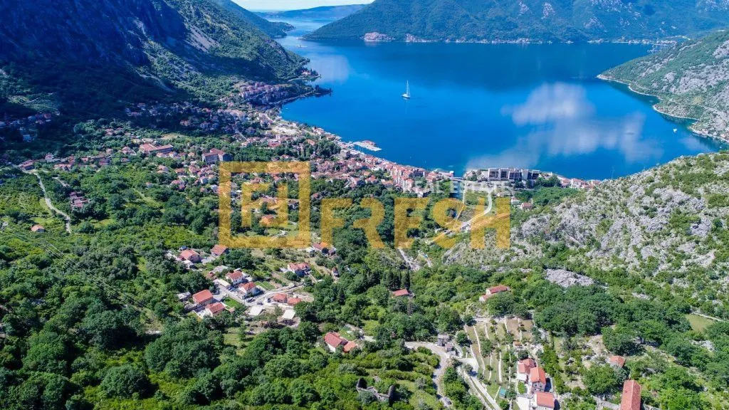 Prodaja, plac, 3911m², Kotor, Crna Gora