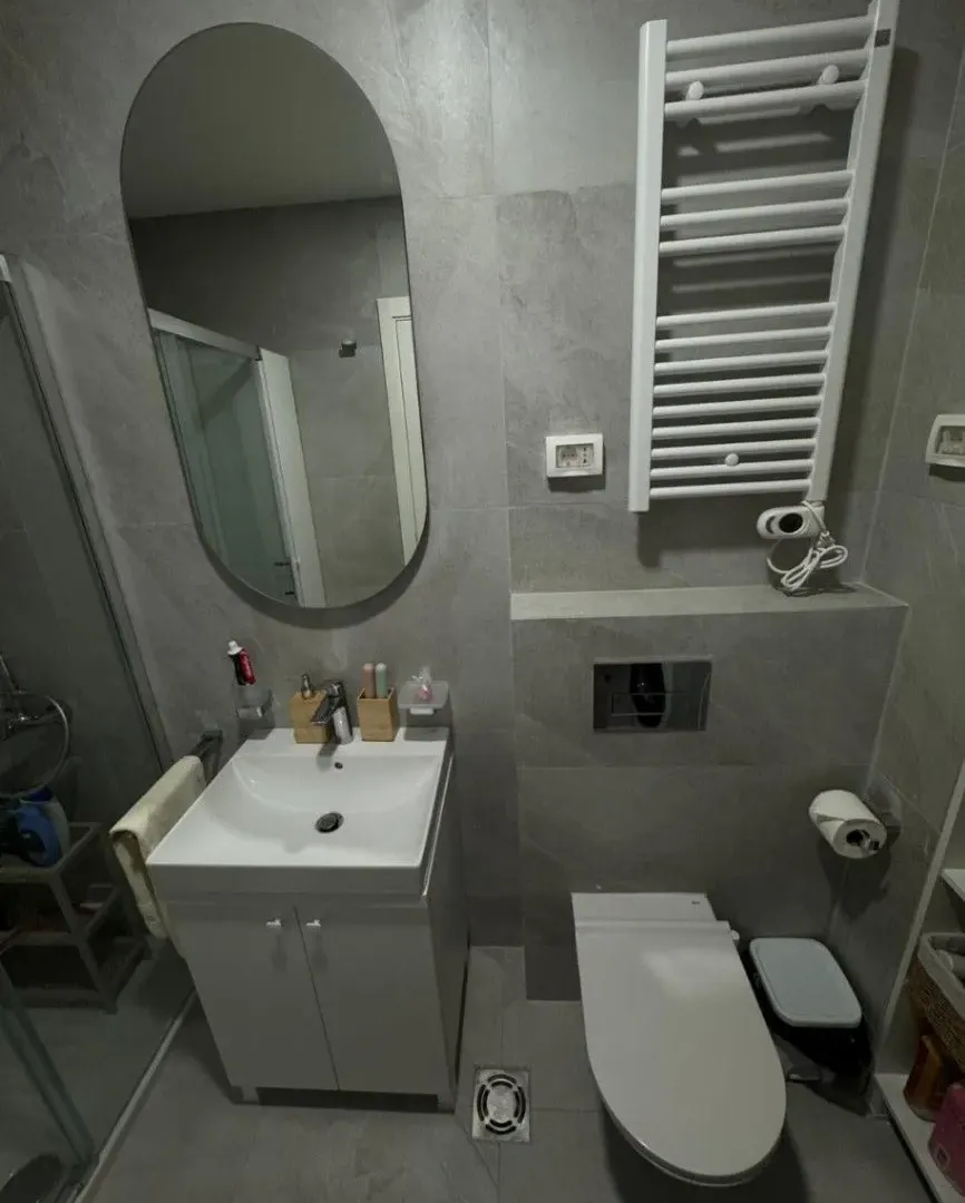 Izdavanje, jednosoban stan, 40m², Central Point, Podgorica