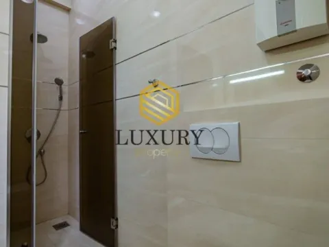 Izdavanje, jednosoban stan, 67m², Centar, Budva - image 2