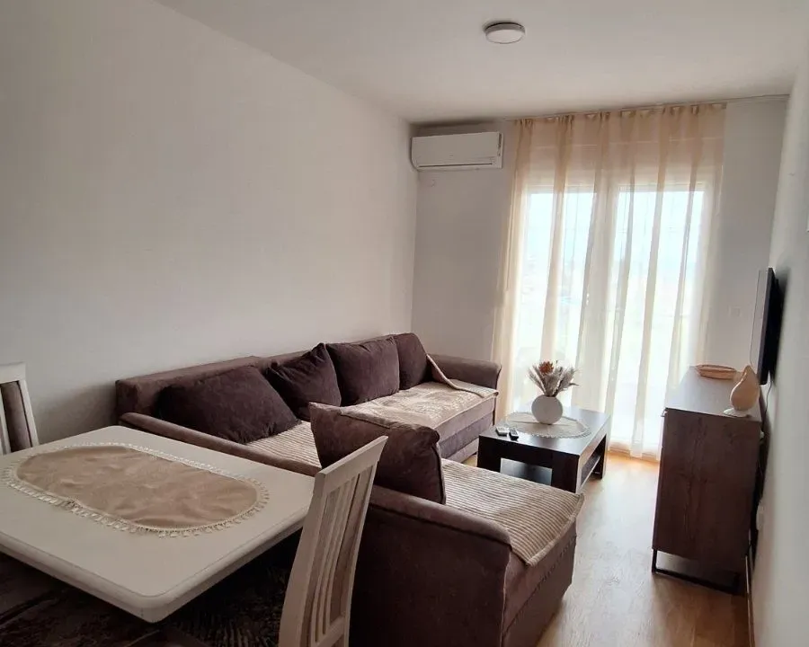 Rent, one bedroom apartment, 45m², Stari Aerodrom, Podgorica