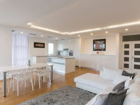 Rent, three bedroom apartment, 123m², Momišići, Podgorica - image 2