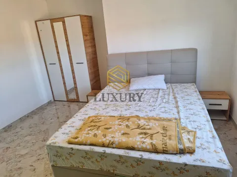 Izdavanje, kuća, 110m², Cijevna, Podgorica - image 9