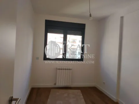 Sale, four bedroom apartment, 78m², Vračar Sve Podlokacije, Beograd - image 8