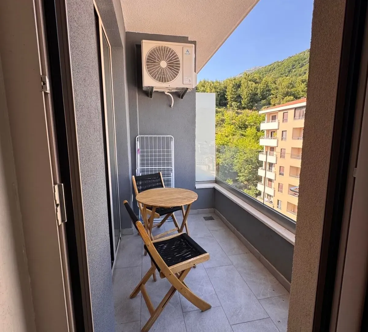 Rent, one bedroom apartment, 62m², Bečići, Budva