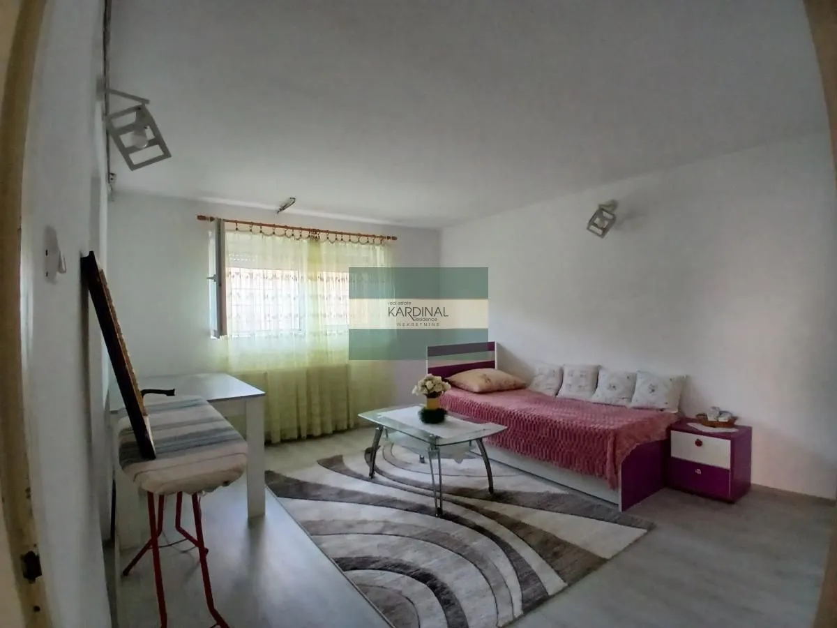 Prodaja, kuća, 226m², Tavrića obori, Jagodina