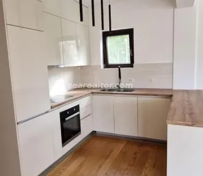 Izdavanje, dvosoban stan, 102m², Seljanovo, Tivat - image 4