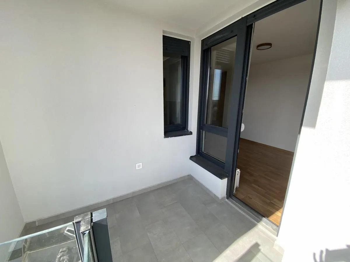 Prodaja, jednosoban stan, 33m², Železnička Stanica, Novi Sad Sve Podlokacije
