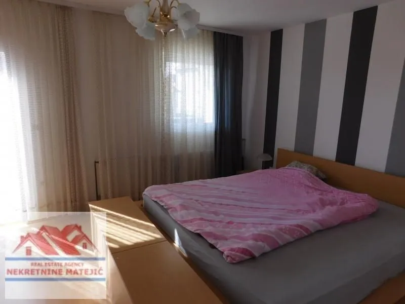Prodaja, kuća, 250m², Ćava, Kragujevac