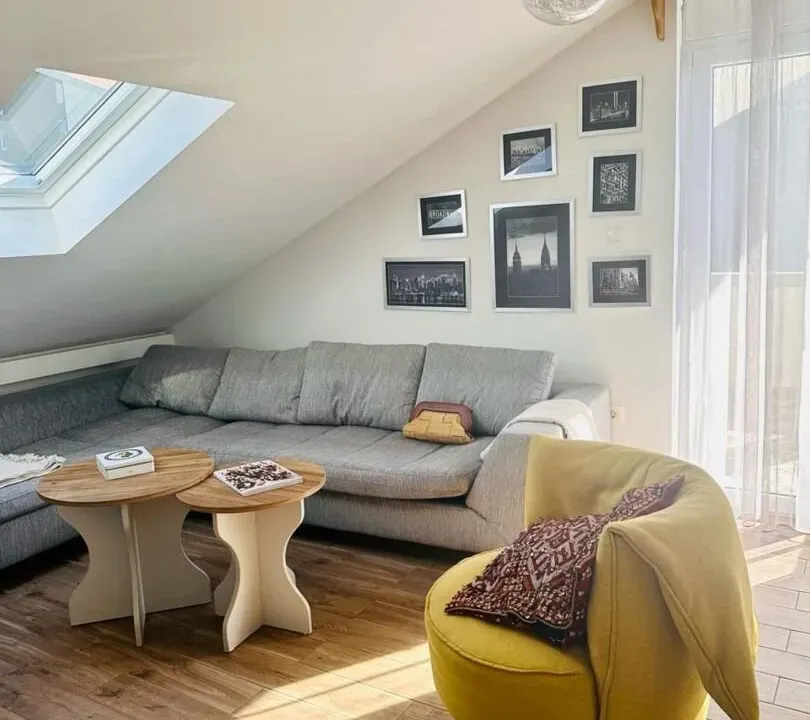 Rent, two bedroom apartment, 96m², Seljanovo, Tivat
