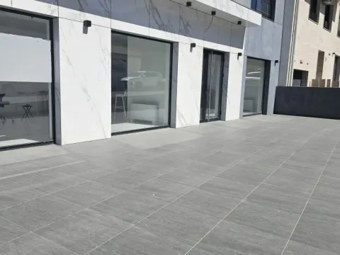 Poslovni prostor in Vukov Spomenik