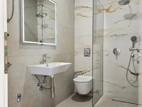 Prodaja, dvosoban stan, 65m², Centar, Budva - image 14