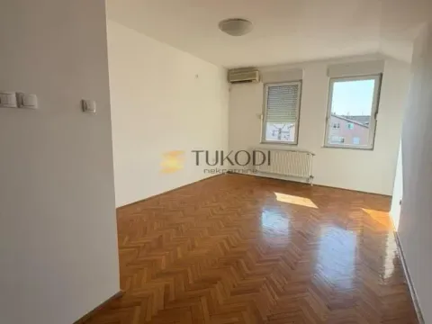 Sale, four bedroom apartment, 120m², Stari grad, Novi Sad - image 14