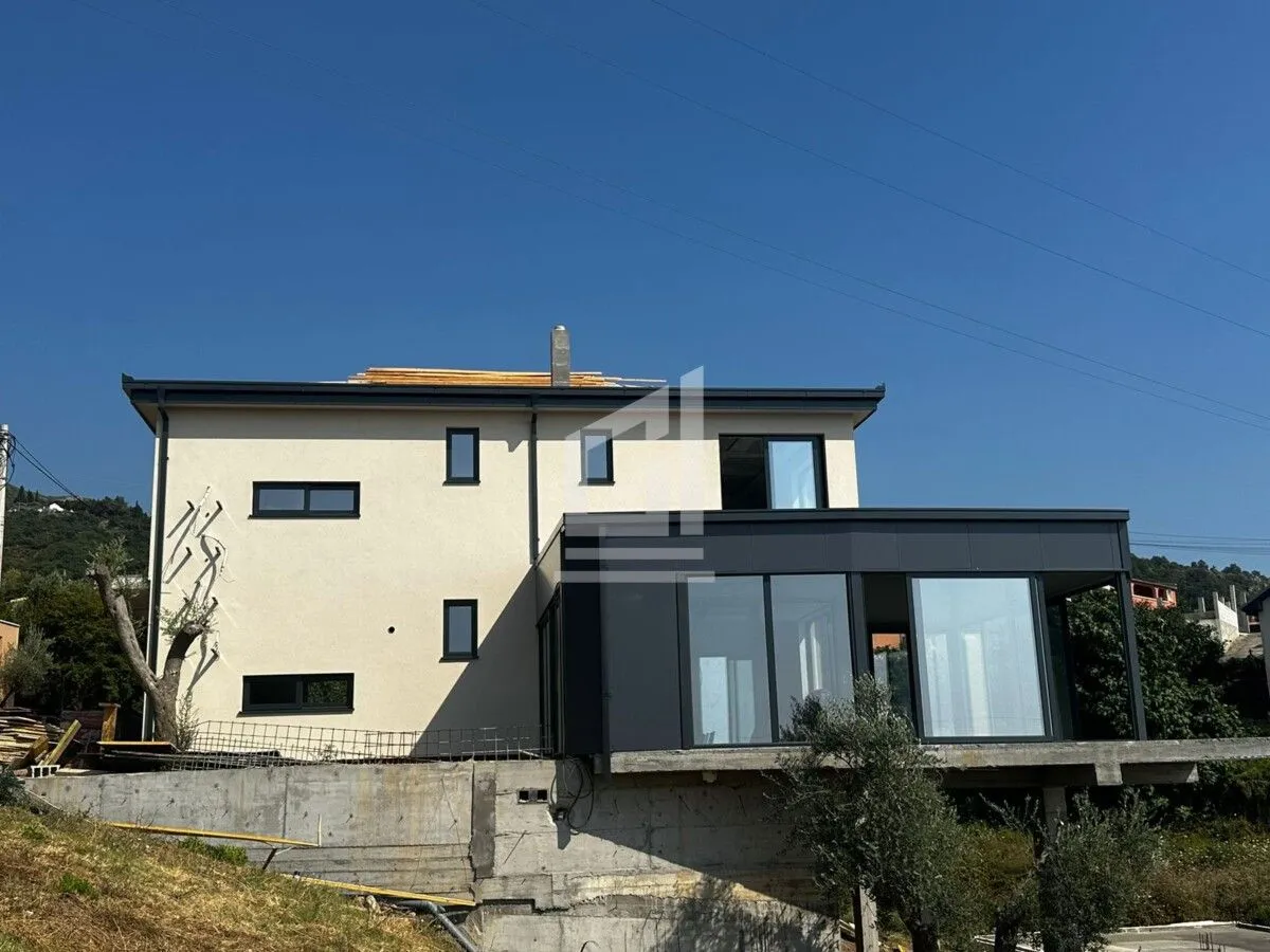 Sale, house, 266m², Bar, Crna Gora