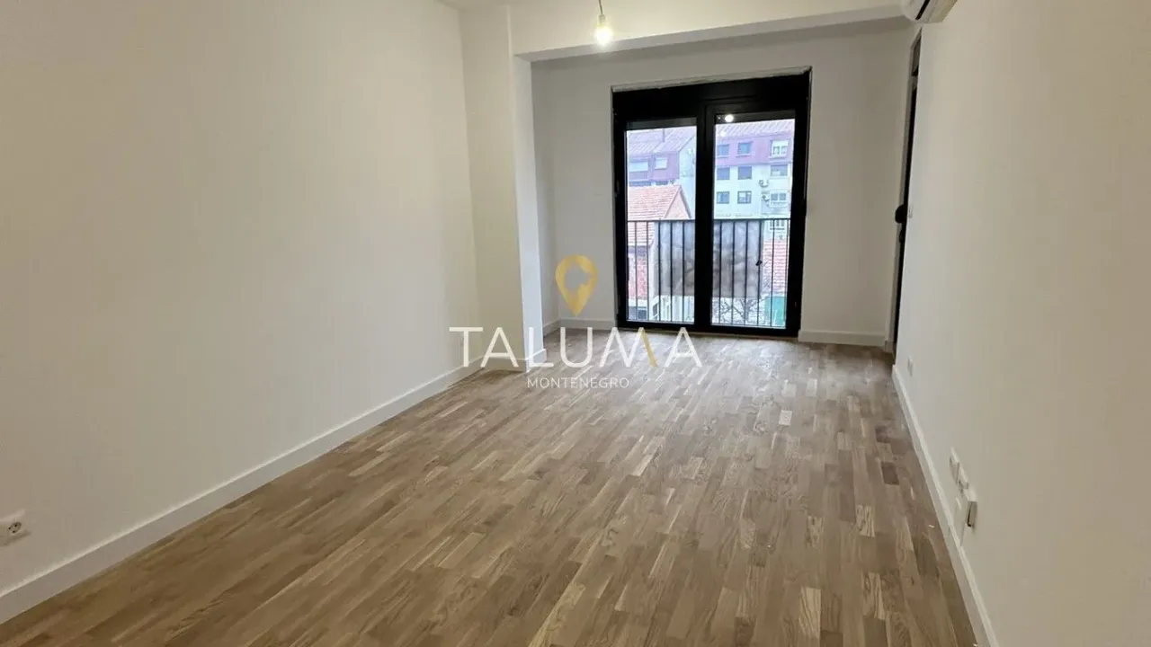 Sale, one bedroom apartment, 48m², Centar, Cetinje