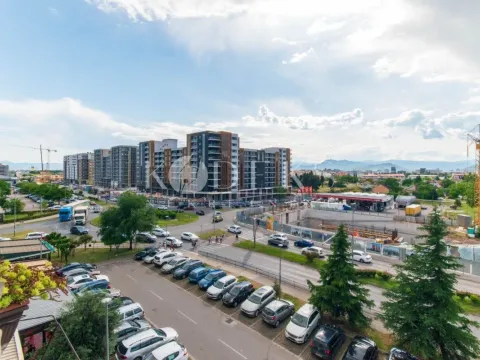 Izdavanje, dvosoban stan, 55m², Stari Aerodrom, Podgorica - image 7