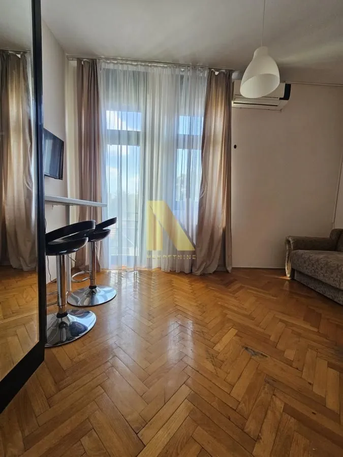 Prodaja, garsonjera, 16m², Socijalno, Novi Sad Sve Podlokacije