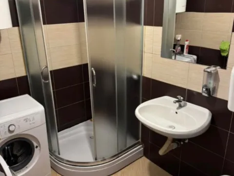 Izdavanje, jednosoban stan, 42m², Centar, Podgorica - image 2