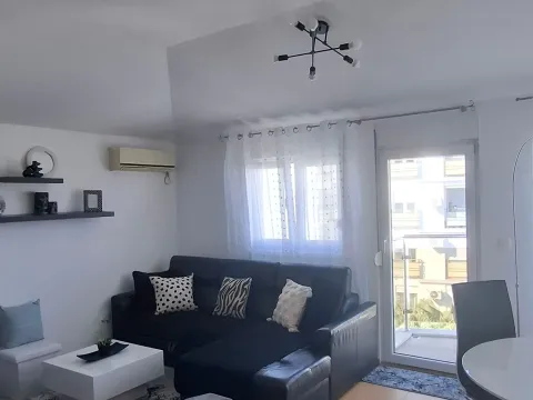 Rent, one bedroom apartment, 50m², Blok 9, Podgorica - image 6