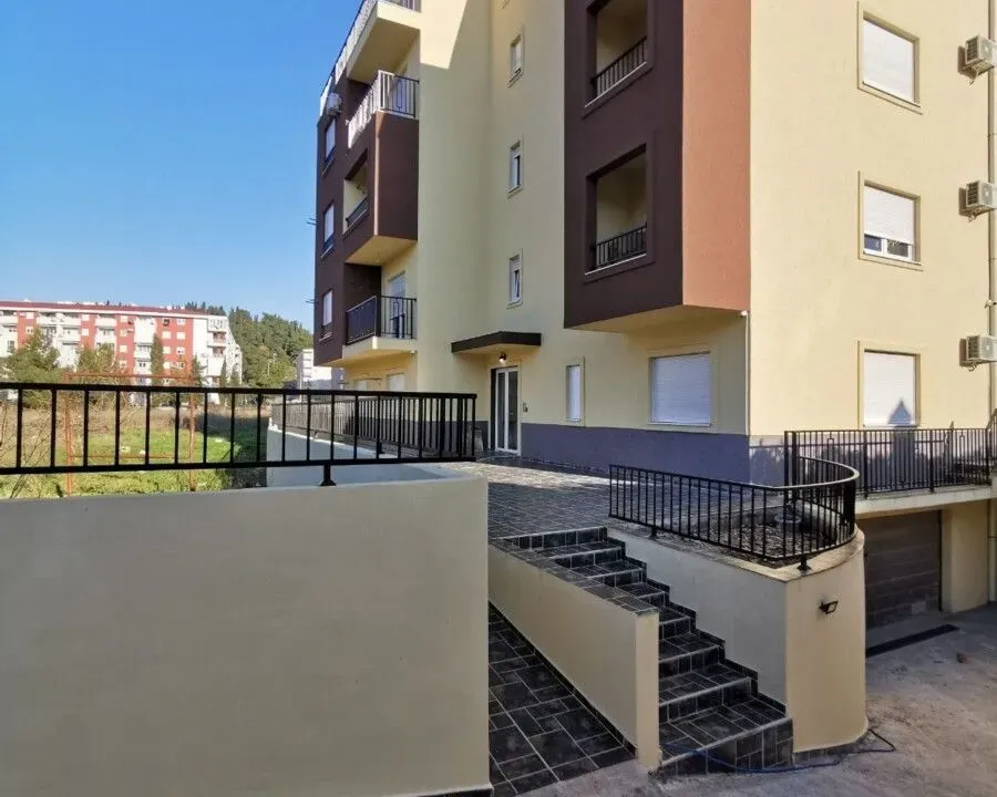 Prodaja, jednosoban stan, 55m², Ljubović, Podgorica