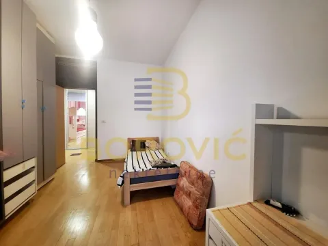 Rent, four bedroom apartment, 132m², Vukov Spomenik, Zvezdara Sve Podlokacije - image 8