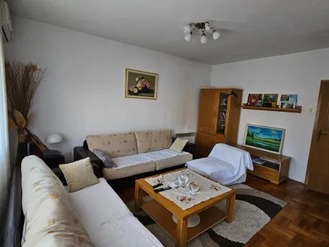 Izdavanje, dvosoban stan, 71m², Stari Aerodrom, Podgorica