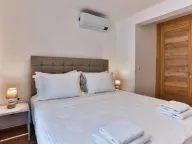 Izdavanje, trosoban stan, 115m², Pržno, Budva - image 13