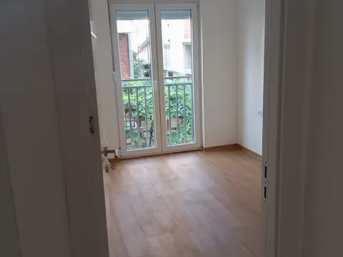 Prodaja, dvosoban stan, 60m², Zabjelo, Podgorica - image 1