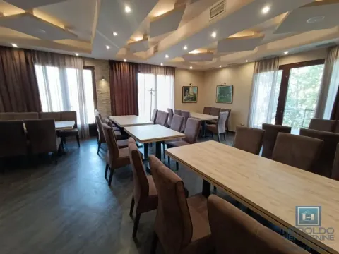 Prodaja, poslovni prostor, 300m², Centar, Jagodina - image 9