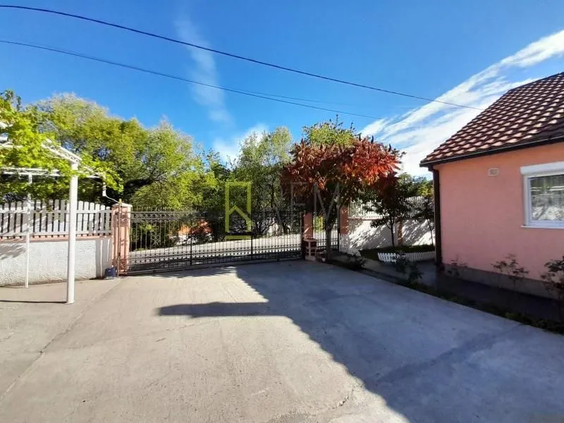 Prodaja, kuća, 210m², Cetinje, Crna Gora