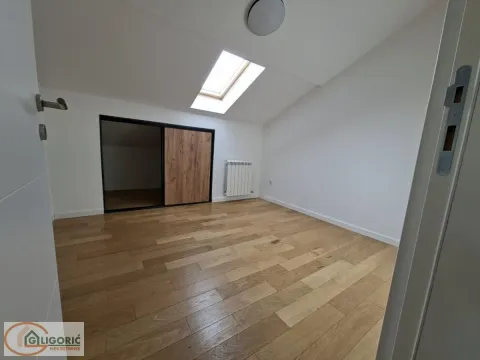 Prodaja, četvorosoban stan, 135m², Pančevo, Srbija - image 13