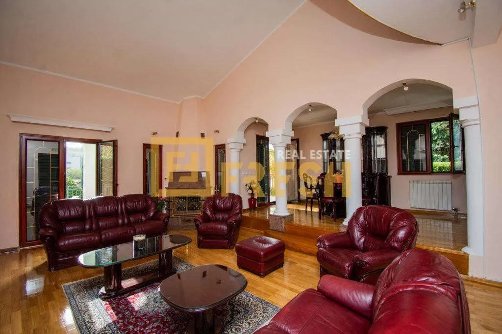 Rent, house, 450m², Zabjelo, Podgorica