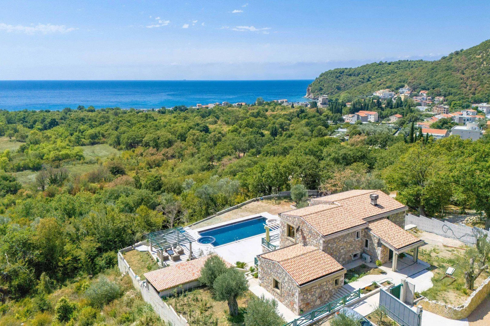 Sale, house, 500m², Buljarica, Budva