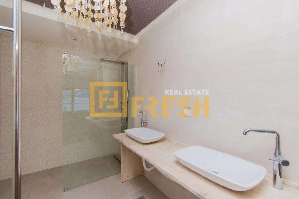 Prodaja, kuća, 300m², Tivat, Crna Gora