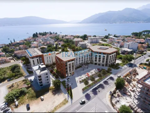 Prodaja, dvosoban stan, 81m², Tivat, Crna Gora - image 2