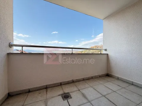 Prodaja, četvorosoban stan, 220m², Preko Morače, Podgorica - image 9