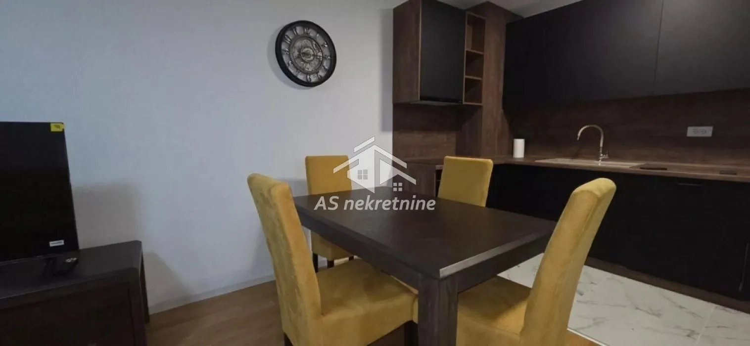 Izdavanje, trosoban stan, 68m², Višnjica, Palilula Sve Podlokacije
