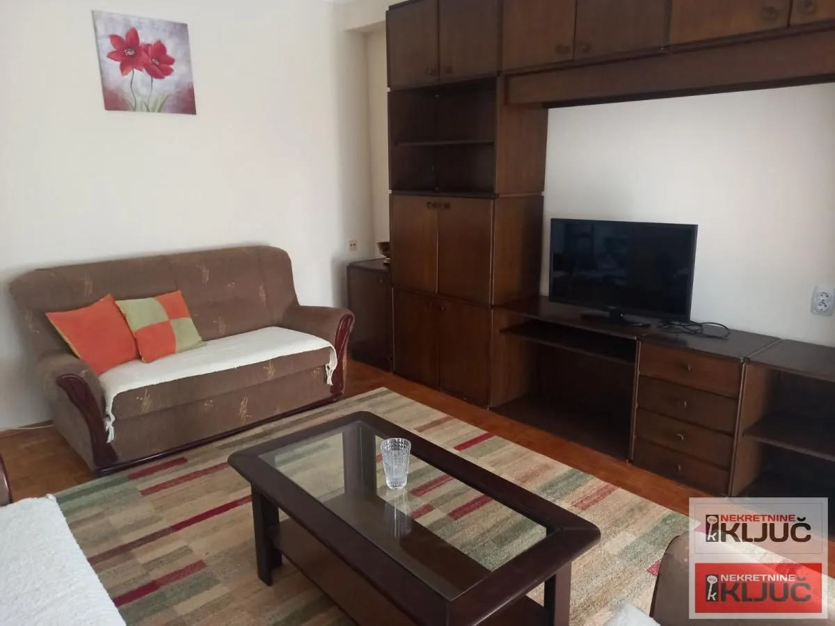 Izdavanje, dvosoban stan, 53m², Banatić, Novi Sad Sve Podlokacije