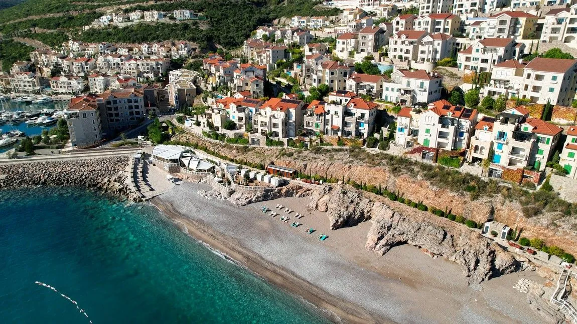 Prodaja, trosoban stan, 108m², Luštica, Tivat