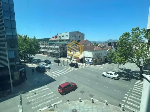 Rent, one bedroom apartment, 55m², Centar, Podgorica - image 4
