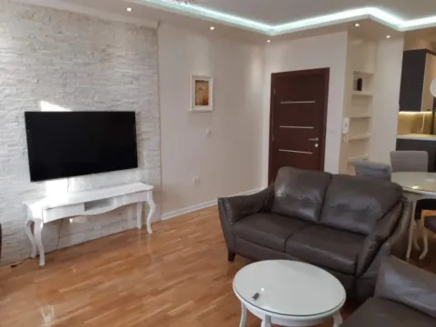 Izdavanje, dvosoban stan, 90m², Preko Morače, Podgorica - image 5