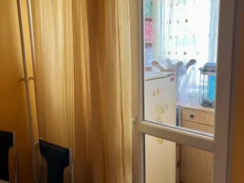 Sale, three bedroom apartment, 77m², Dom zdravlja, Niš - image 13