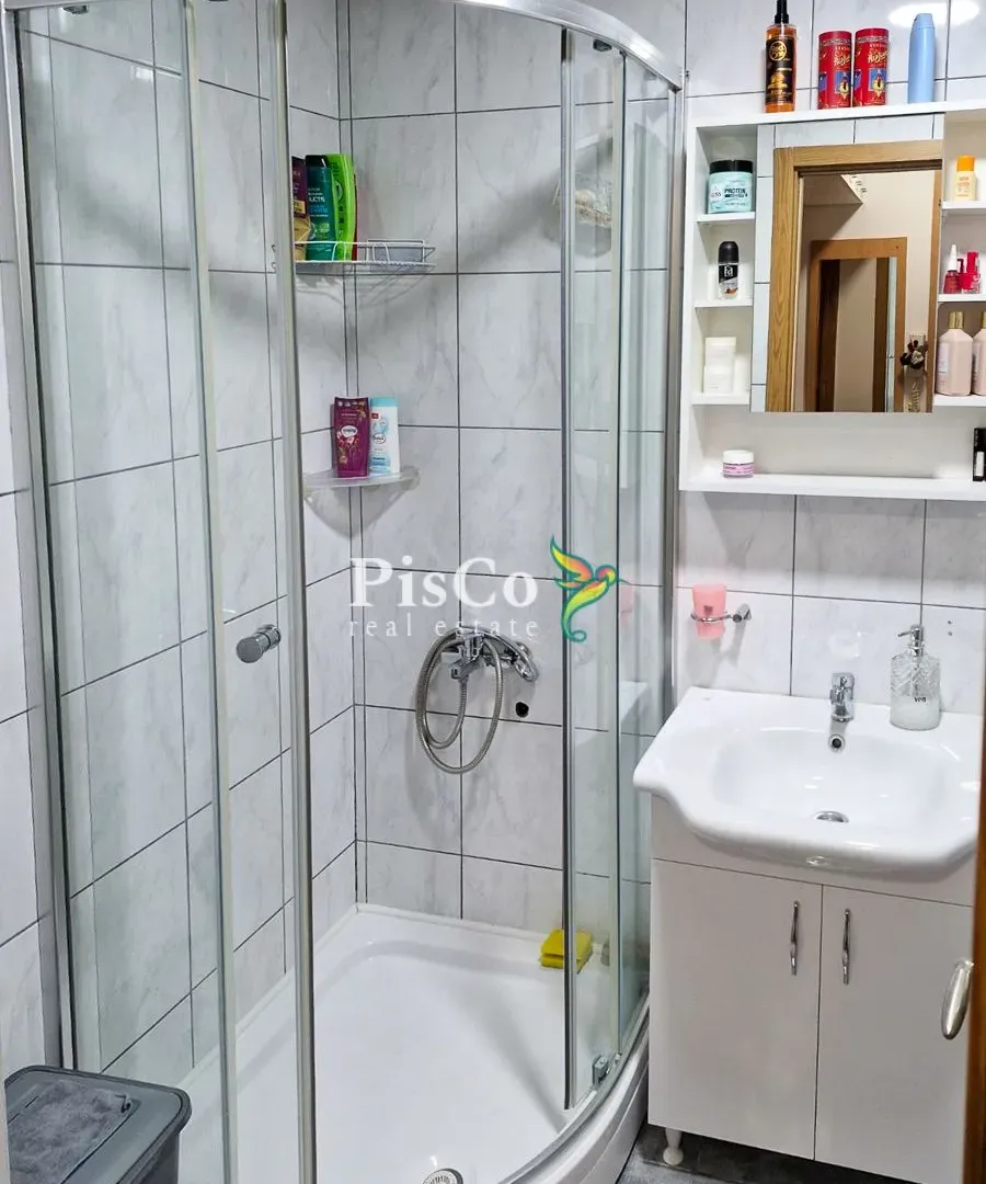 Izdavanje, jednosoban stan, 40m², Pobrežje, Podgorica