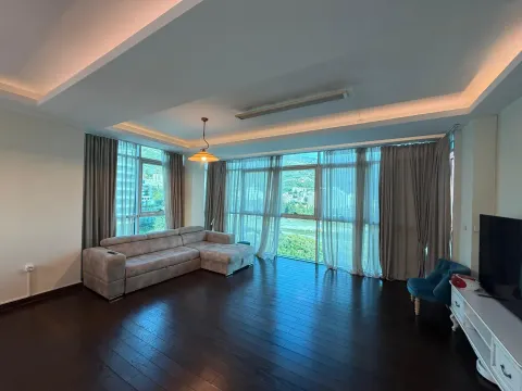 Prodaja, dvosoban stan, 89m², Bečići, Budva - image 1