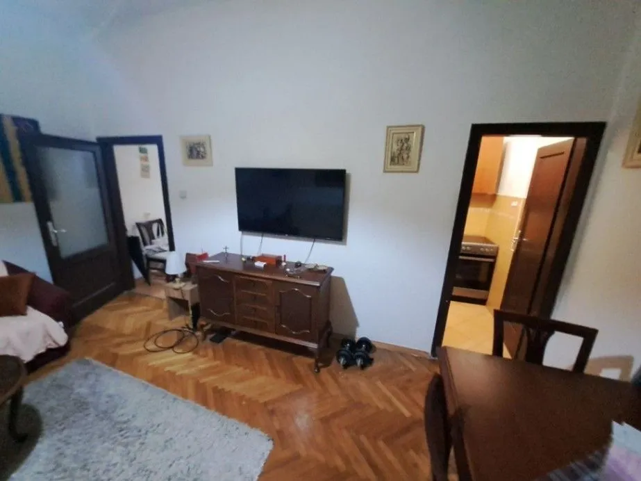 Prodaja, jednosoban stan, 42m², Centar, Podgorica