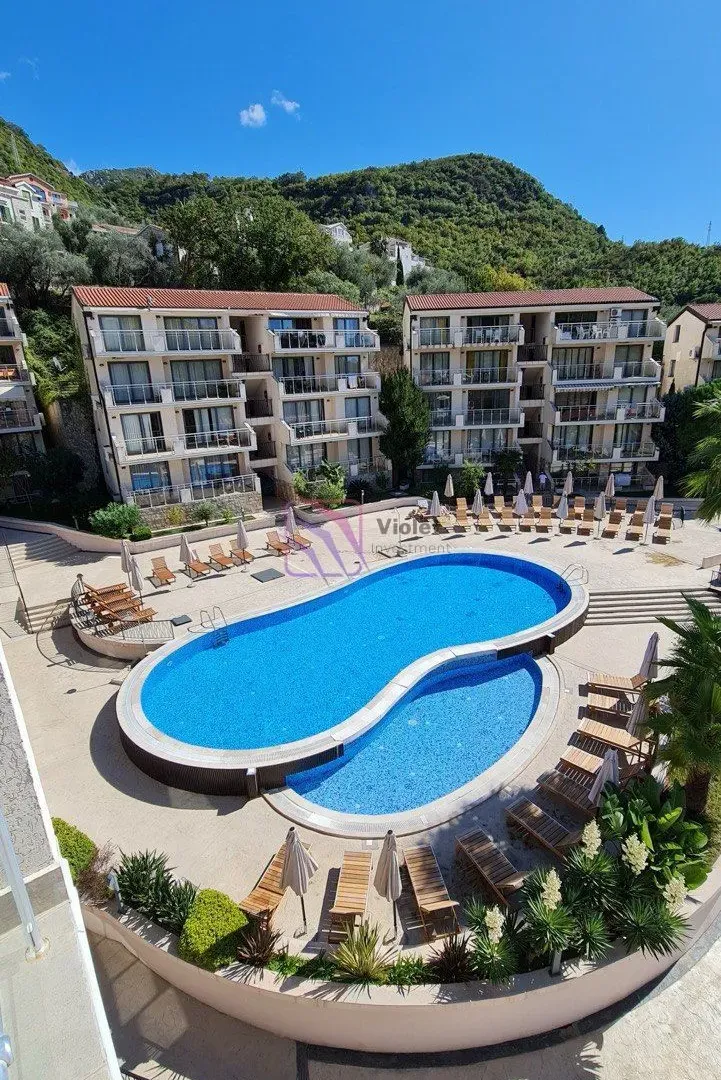 Sale, two bedroom apartment, 75m², Pržno, Budva
