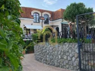 Izdavanje, kuća, 320m², Veljko Vlahović, Voždovac Sve Podlokacije - image 21