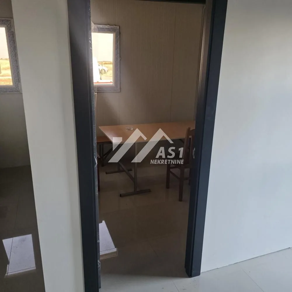 Rent, office space, 300m², Temerin, Novi Sad