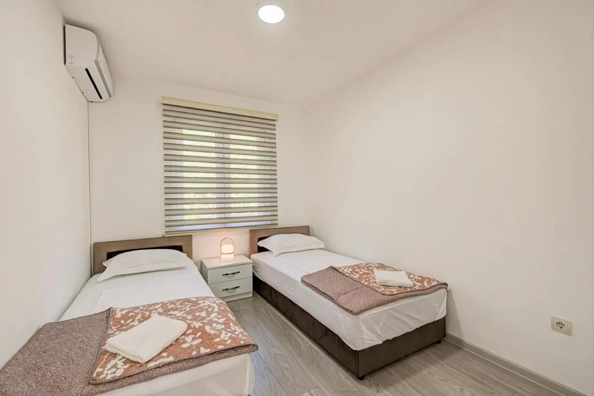 Rent, three bedroom apartment, 150m², Donja Lastva, Tivat