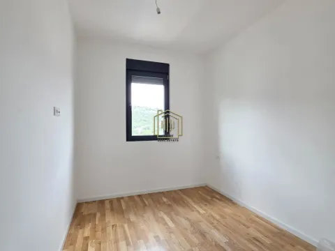 Izdavanje, jednosoban stan, 64m², Tološi, Podgorica - image 5