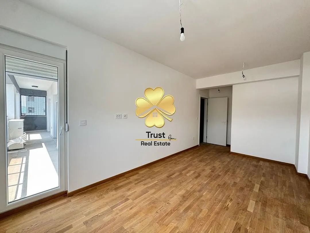 Prodaja, trosoban stan, 106m², Stari Aerodrom, Podgorica